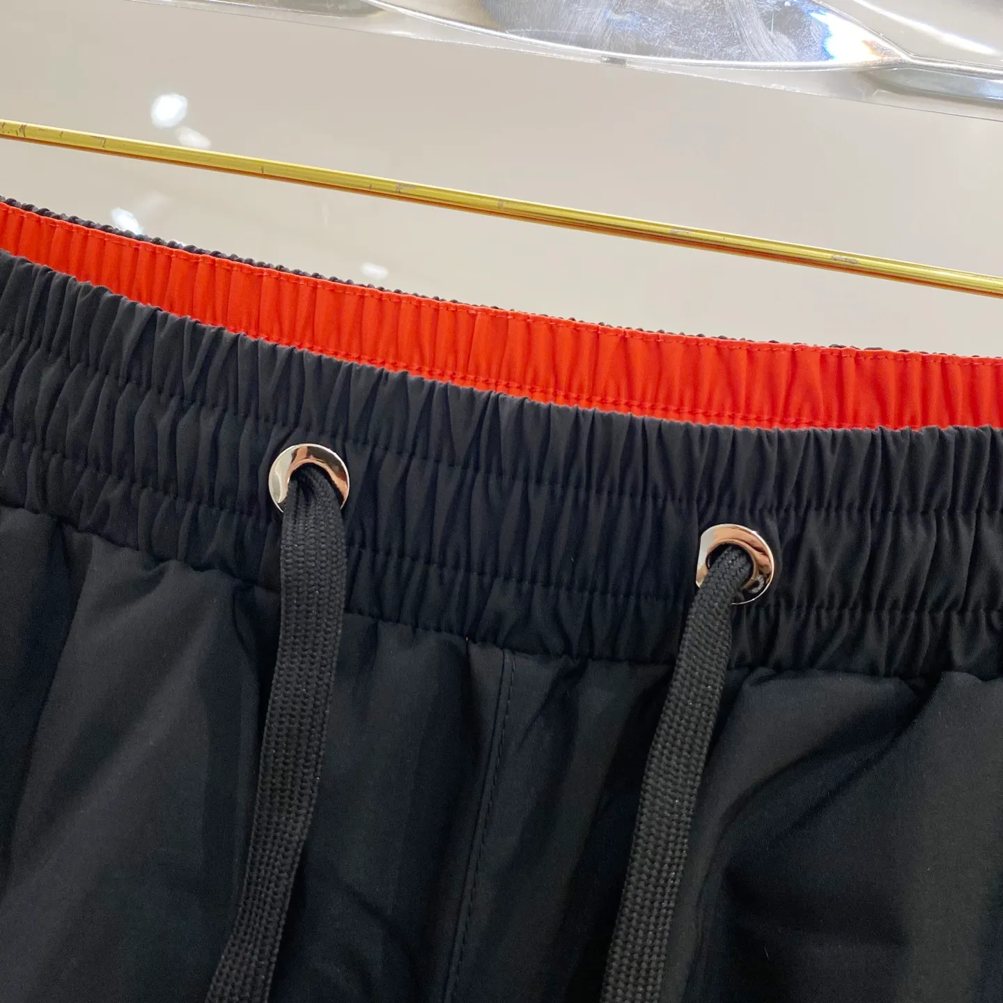 P190 🌸🌸Ralph Lauren Polo 2025 spring and summer new three-quarter pants [beach pants] are comfortable to wear, low-key yet luxurious, very high-end, and have a fashionable and high-end pocket design. Needless to say, the pants style and tailoring are exquisite and lively. Really first-class and top-quality materials. Really top-grade casual pants and elastic pants, of outstanding quality. After heavy washing, the pants are very soft, not fussy, and the upper body is absolutely stylish and extremely luxurious. Size:M-4XL